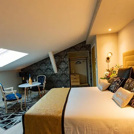 Maison Toscane In A Remarkable Village - Heated Pool, Jacuzzi, Billiard & Ensuite Luxury Bedrooms