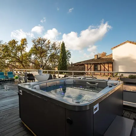 Maison Toscane In A Remarkable Village - Heated Pool, Jacuzzi, Billiard & Ensuite Luxury Bedrooms מלון