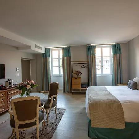 Hotel Maison Toscane In A Remarkable Village - Heated Pool, Jacuzzi, Billiard & Ensuite Luxury Bedrooms 4*