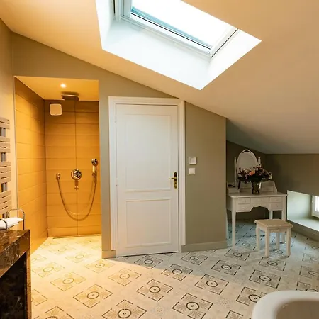 Maison Toscane In A Remarkable Village - Heated Pool, Jacuzzi, Billiard & Ensuite Luxury Bedrooms 4*